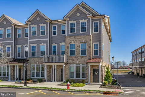 45 S Davenport St, Somerville, NJ 08876