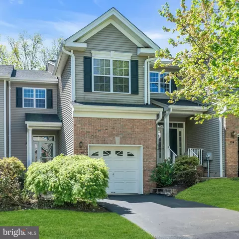136 Hoover Ave, Princeton, NJ 08540