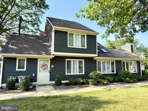 48 Village Dr, Basking Ridge, NJ 07920