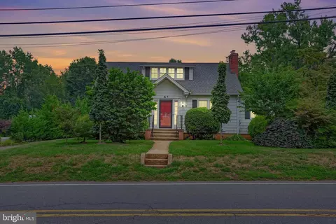 57 Laurel Ave, Kingston, NJ 08528