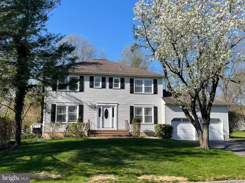 193 Beekman Ln, Hillsborough, NJ 08844