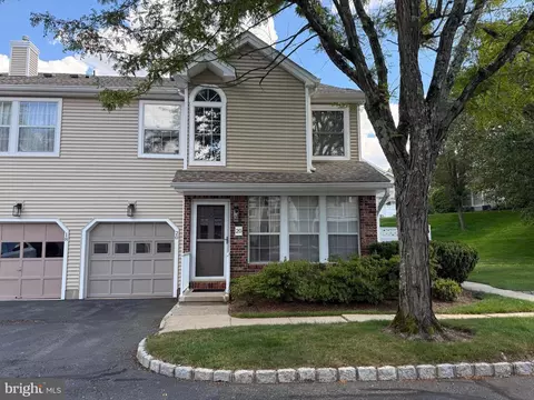 20 Mallard Ln, Bedminster, NJ 07921