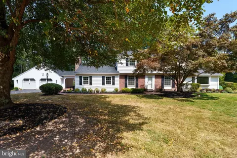 16 Cherry Brook Dr, Princeton, NJ 08540
