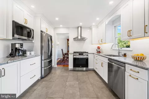 Kitchen - 35 Brookside Dr, Skillman, NJ 08558 photo 1 of 7
