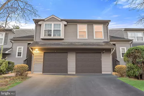 8 B Brookline Ct #B, Princeton, NJ 08540