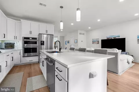 87 E Hartwick Dr, Skillman, NJ 08558 photo 9