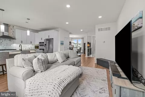 87 E Hartwick Dr, Skillman, NJ 08558 photo 8