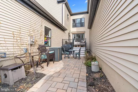 87 E Hartwick Dr, Skillman, NJ 08558 photo 33