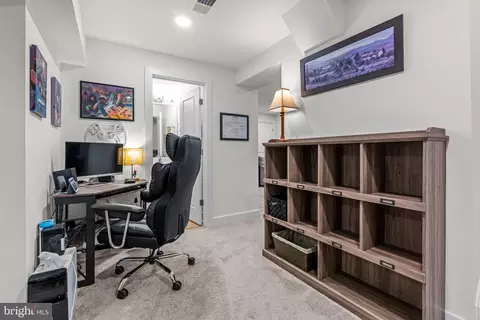 87 E Hartwick Dr, Skillman, NJ 08558 photo 28