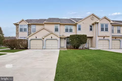 82 Castleton Rd, Princeton, NJ 08540