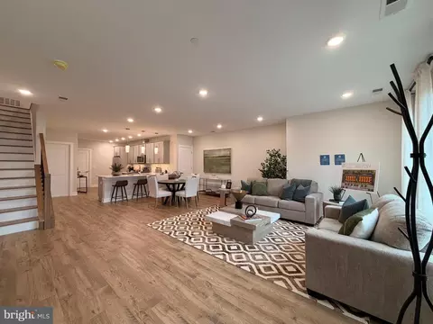 98 Village Dr, Skillman, NJ 08558