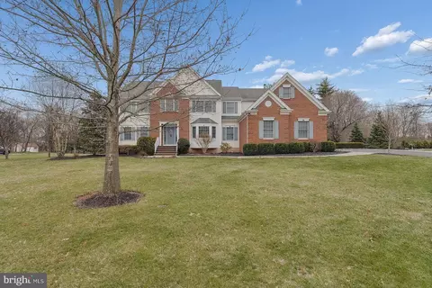 11 Petrik Farm Rd, Hillsborough, NJ 08844