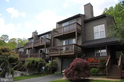37 Melrose Rd # -F, Princeton, NJ 08540