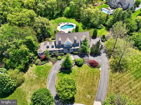 6 Harman Ct, Hillsborough, NJ 08844