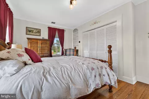 Bedroom - 272 Skillman Rd, Skillman, NJ 08558 photo 2 of 3