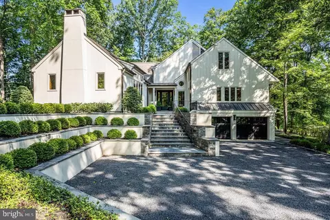 176 Rolling Hill Rd, Skillman, NJ 08558