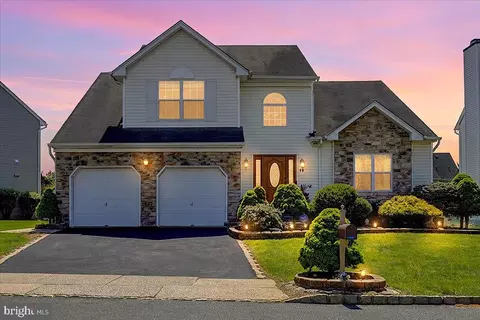 30 Francis Dr, Bridgewater, NJ 08807