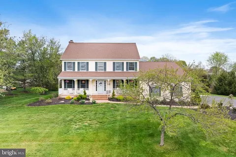 86 Carriage Trl, Belle Mead, NJ 08502