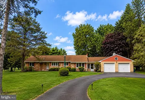 44 Burnt Hill Rd, Skillman, NJ 08558