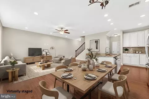 84 Autumn Ln, Skillman, NJ 08558