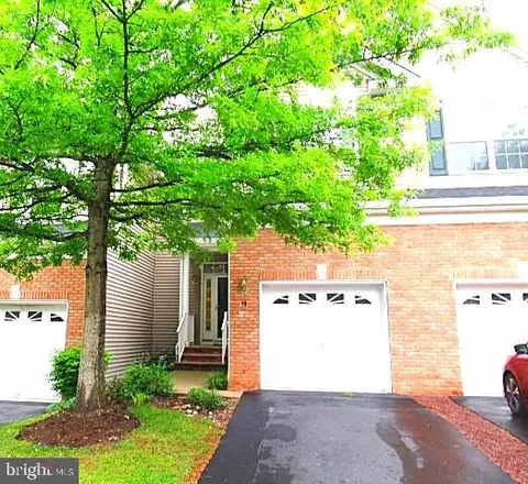 19 Hoover Ave, Princeton, NJ 08540