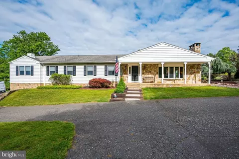 327 Summer Rd, Branchburg, NJ 08853