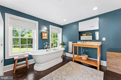 Bath - 29 Bedens Brook Rd, Skillman, NJ 08558 photo 5 of 7