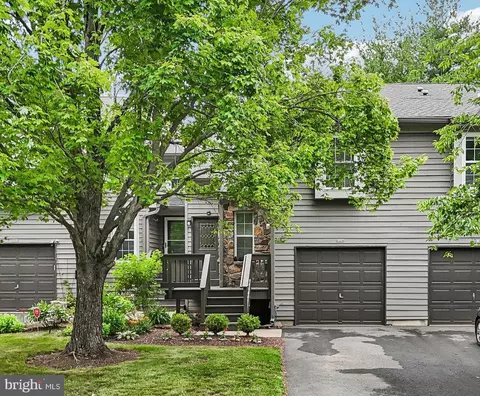 31 C Chicopee Dr, Princeton, NJ 08540