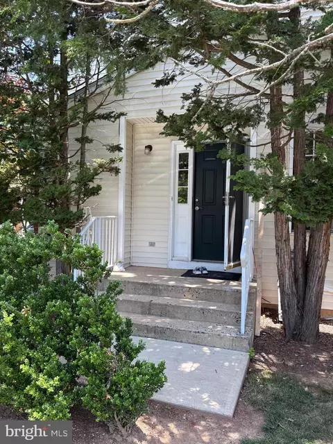 17 Taft Ct, Princeton, NJ 08540