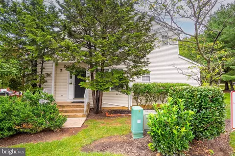 17 Taft Ct, Princeton, NJ 08540