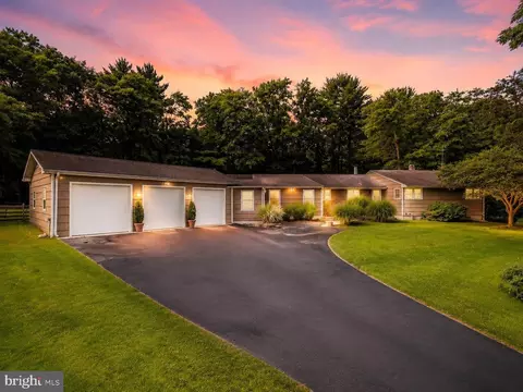 303 Cherry Valley Rd, Princeton, NJ 08540