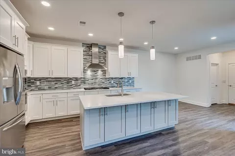 Kitchen - 5 E Hartwick Dr, Skillman, NJ 08558 photo 5 of 5