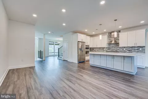 Entry Way - 5 E Hartwick Dr, Skillman, NJ 08558 photo 1 of 8