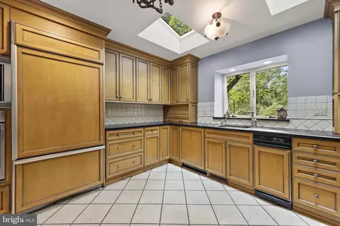 Kitchen - 186 Fairview Rd, Skillman, NJ 08558 photo 4 of 7