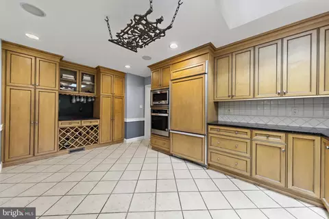 Kitchen - 186 Fairview Rd, Skillman, NJ 08558 photo 6 of 7