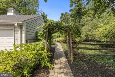 Exterior - 186 Fairview Rd, Skillman, NJ 08558 photo 6 of 28