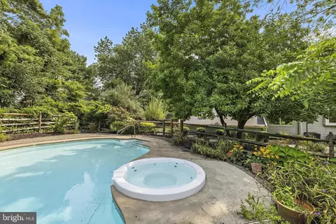 Exterior - 186 Fairview Rd, Skillman, NJ 08558 photo 11 of 28