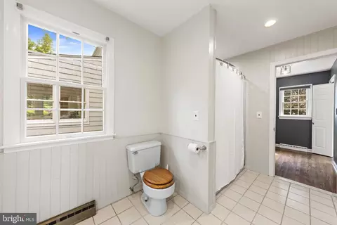 Bath - 186 Fairview Rd, Skillman, NJ 08558 photo 3 of 6