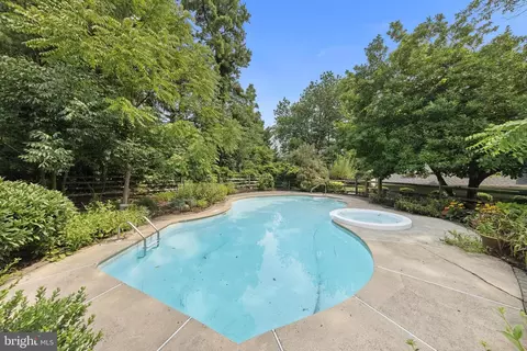 Exterior - 186 Fairview Rd, Skillman, NJ 08558 photo 10 of 28
