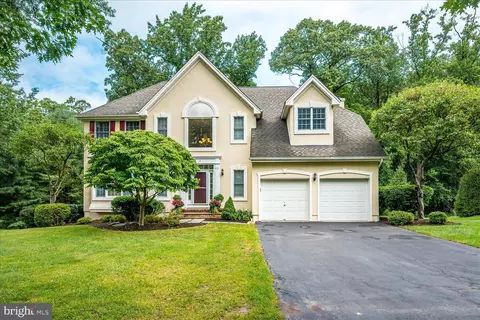 2 Jupiter Hills Ct, Skillman, NJ 08558