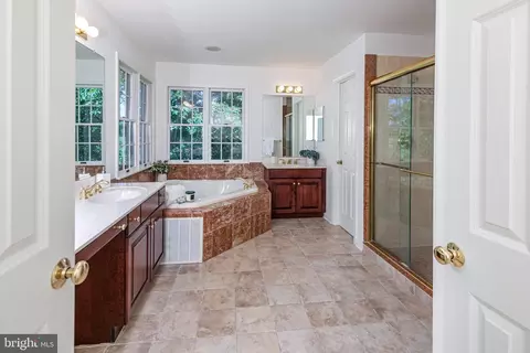 Bath - 7 Firestone Ct, Skillman, NJ 08558 photo 2 of 4