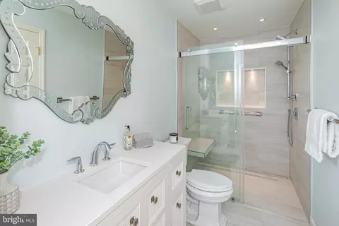 Bath - 7 Firestone Ct, Skillman, NJ 08558 photo 3 of 4