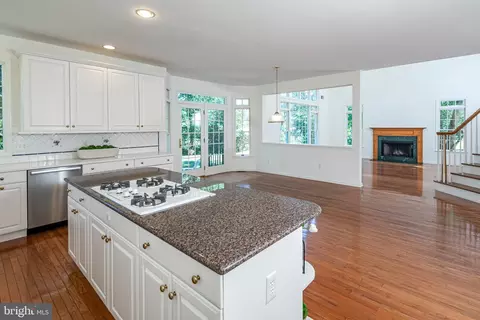 Kitchen - 7 Firestone Ct, Skillman, NJ 08558 photo 4 of 4