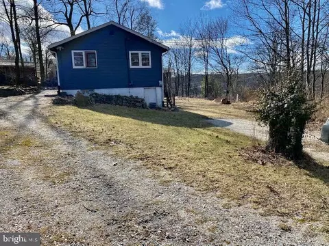 114 Hillside Rd #114, Highland Lakes, NJ 07422