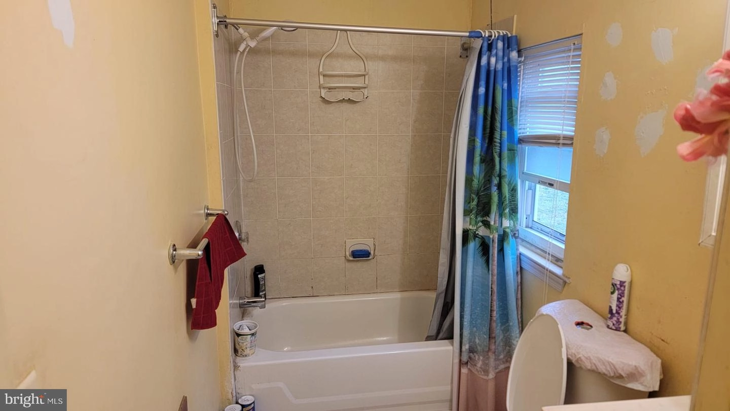 Bath - 611 613 John St, Plainfield, NJ 07060 photo 1 of 5
