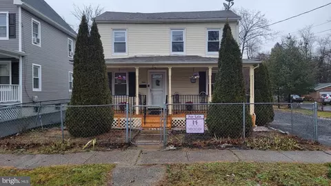 Exterior - 611 613 John St, Plainfield, NJ 07060 photo 10 of 13