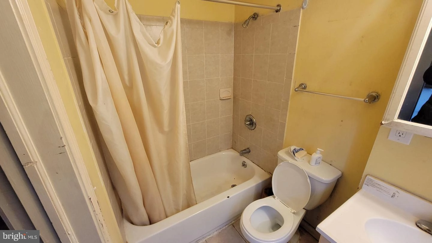 Bath - 611 613 John St, Plainfield, NJ 07060 photo 5 of 5