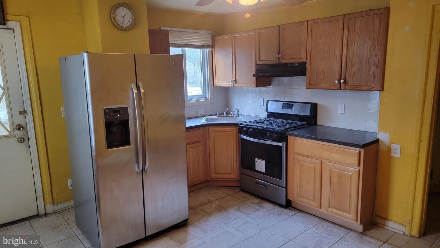 Kitchen - 611 613 John St, Plainfield, NJ 07060 photo 1 of 4