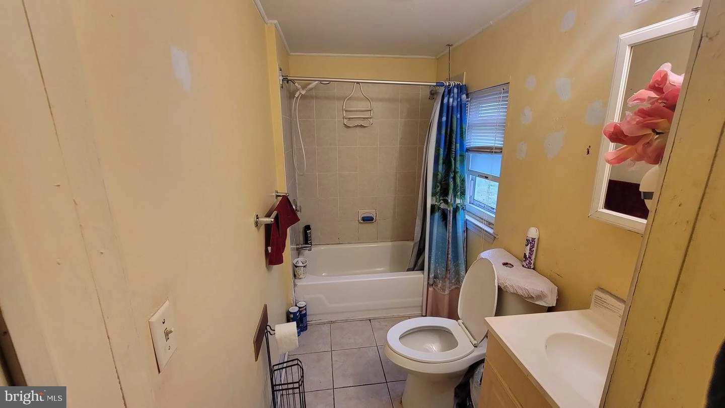Bath - 611 613 John St, Plainfield, NJ 07060 photo 3 of 5