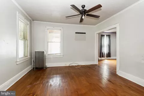 Living - 338 340 Hunter Ave, Plainfield, NJ 07063 photo 3 of 4